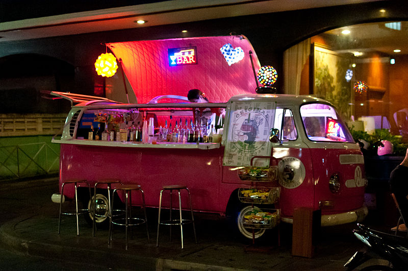 Enjoying the Nightlife in Sukhumvit | Image Credit - Mark Fisher, VW Bar Bangkok, CC BY-SA 2.0 Via Wikimedia Commons