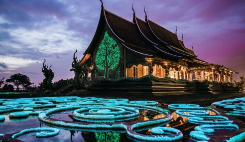 A Travel Guide to Bangkok for Your First Visit