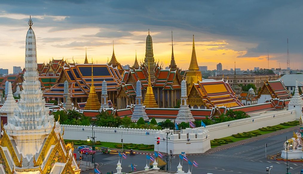Don’t Miss These Experiences on Your First Trip to Bangkok – Discover the Best of a Dynamic City