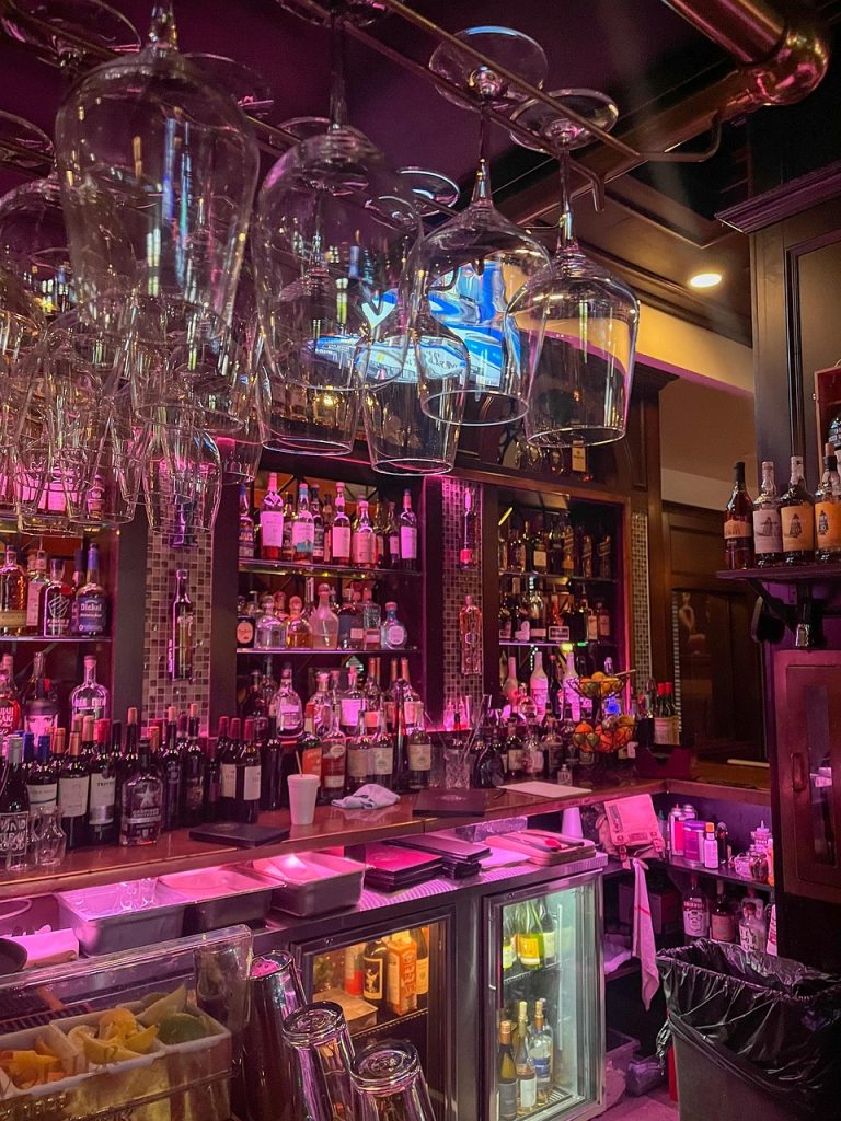 bar