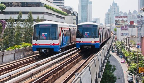 A Guide To Travelling by BTS in Bangkok