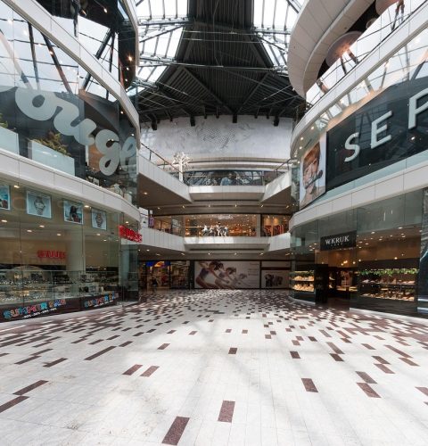 Ultimate Guide to Bangkok’s Shopping Malls – From gleaming floors to street-level energy