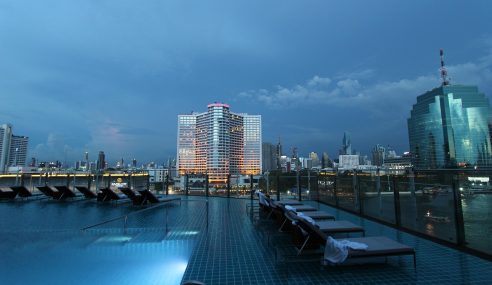 A Weekend in Bangkok: Balancing Tradition and Modernity