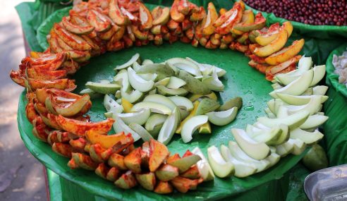 Top Street Foods to Try in Khao Lak – Skip the Tables, Follow the Smoke