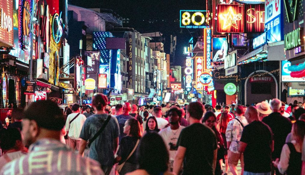Living Like a Local in Bangkok – Everyday Moments & Authentic Experiences