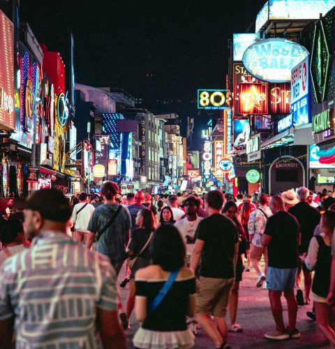 Living Like a Local in Bangkok – Everyday Moments & Authentic Experiences