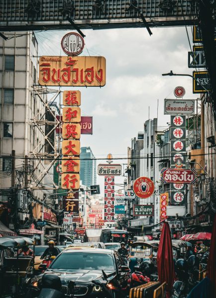 The Rhythm of Ratchada: Why Travellers Choose It for Short and Convenient City Stays