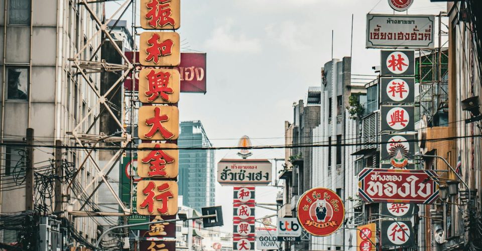 The Rhythm of Ratchada: Why Travellers Choose It for Short and Convenient City Stays