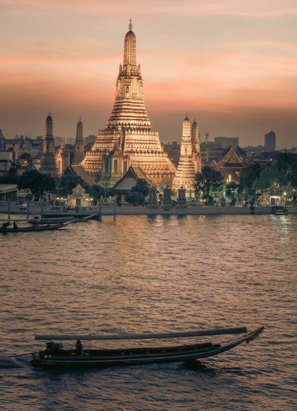 Common Mistakes Travelers Make When Booking Hotels in Bangkok