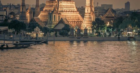 Common Mistakes Travelers Make When Booking Hotels in Bangkok