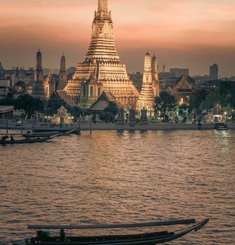 Common Mistakes Travelers Make When Booking Hotels in Bangkok